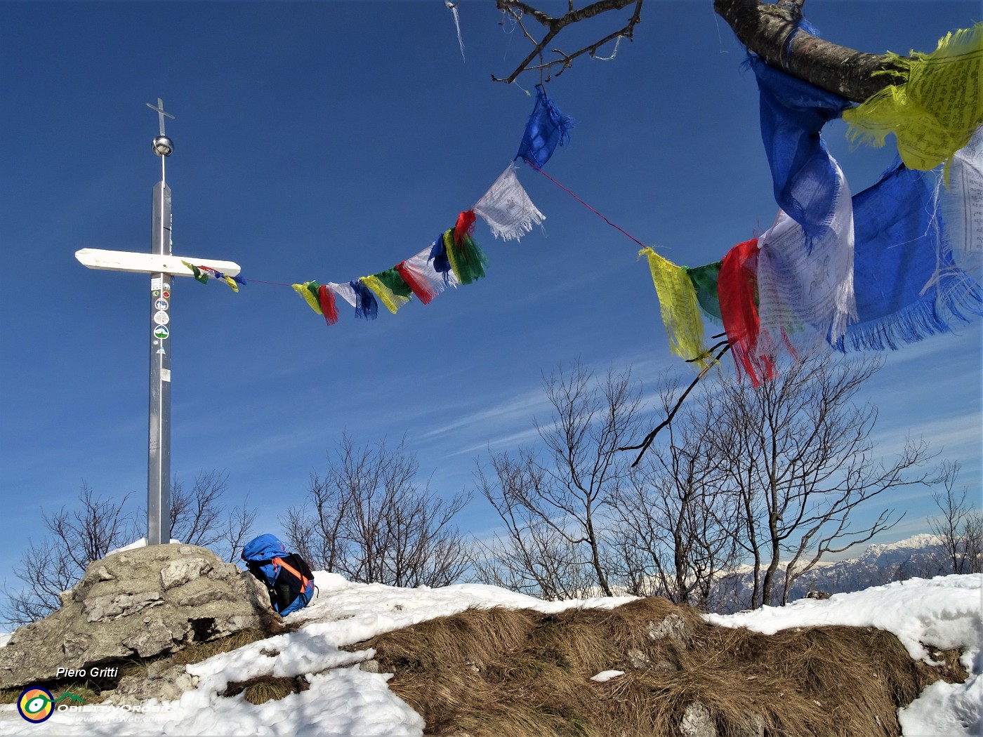 53 Sono alla croce del Monte Ocone (1351 m.).JPG